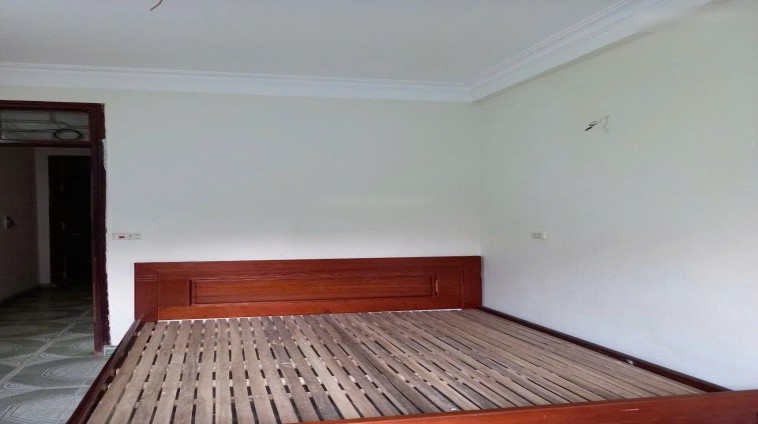 Cho thuê nhà Nguyễn Trãi , Thanh Xuân, 35m X 5 tầng, 4 ngủ + 4 WC 13 Triệu
